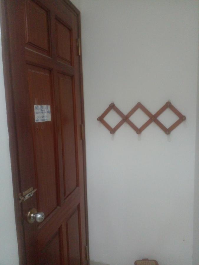 Nam Cuong Motel - Phong Don Co Cua So Thoang Mat Khep Kin - Thang May Hanoi Bagian luar foto